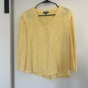 Democracy Women’s Yellow Top Heathered Shoulder Pleats V-Neck Long Sleeve Shirt